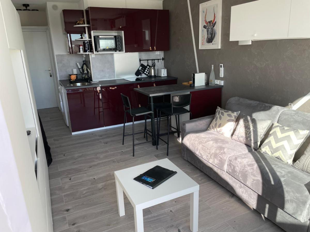 Superbe Studio, Terrasse, Piscine, Parking Le Grau-du-Roi Kültér fotó